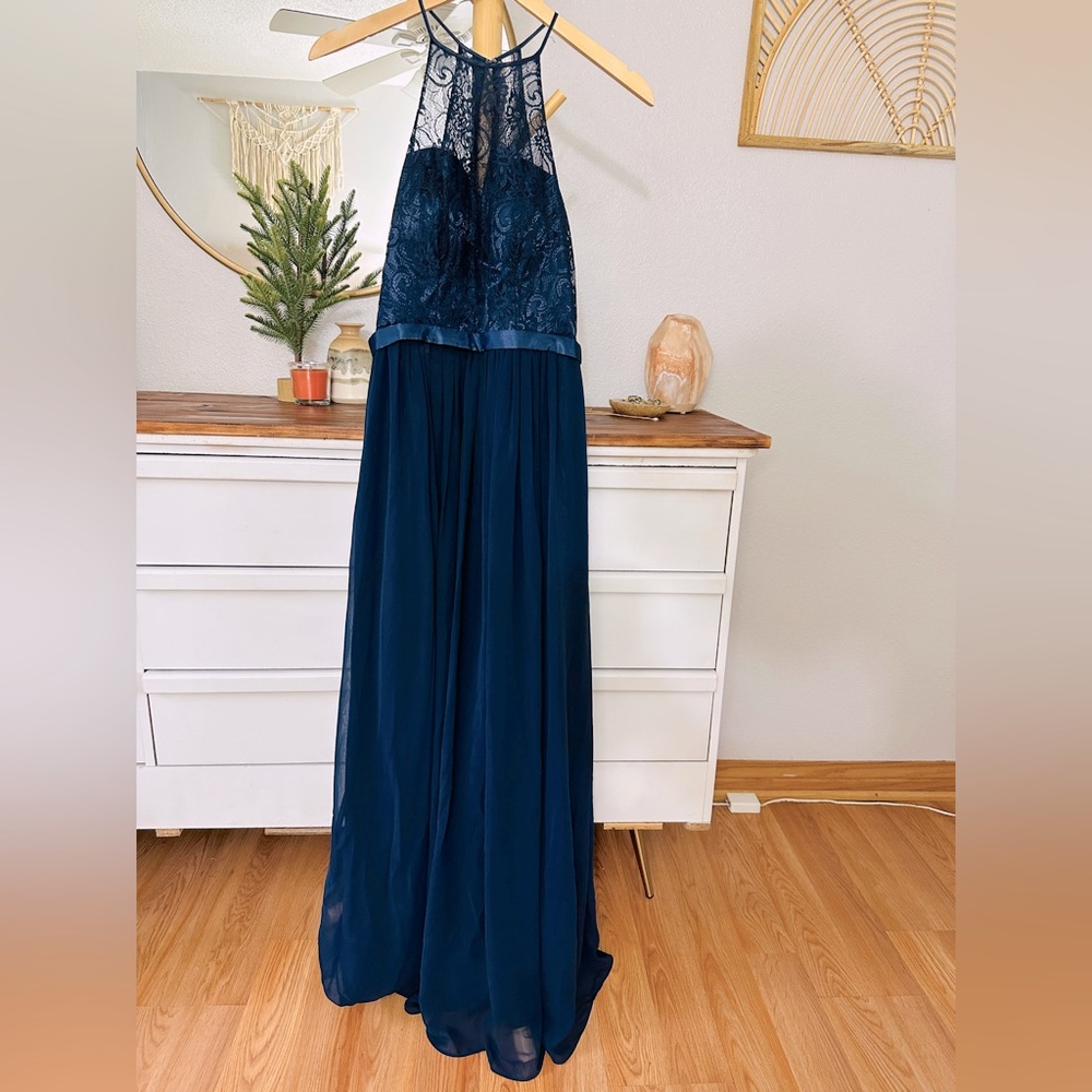 Beautiful Bridesmaid dress!💙